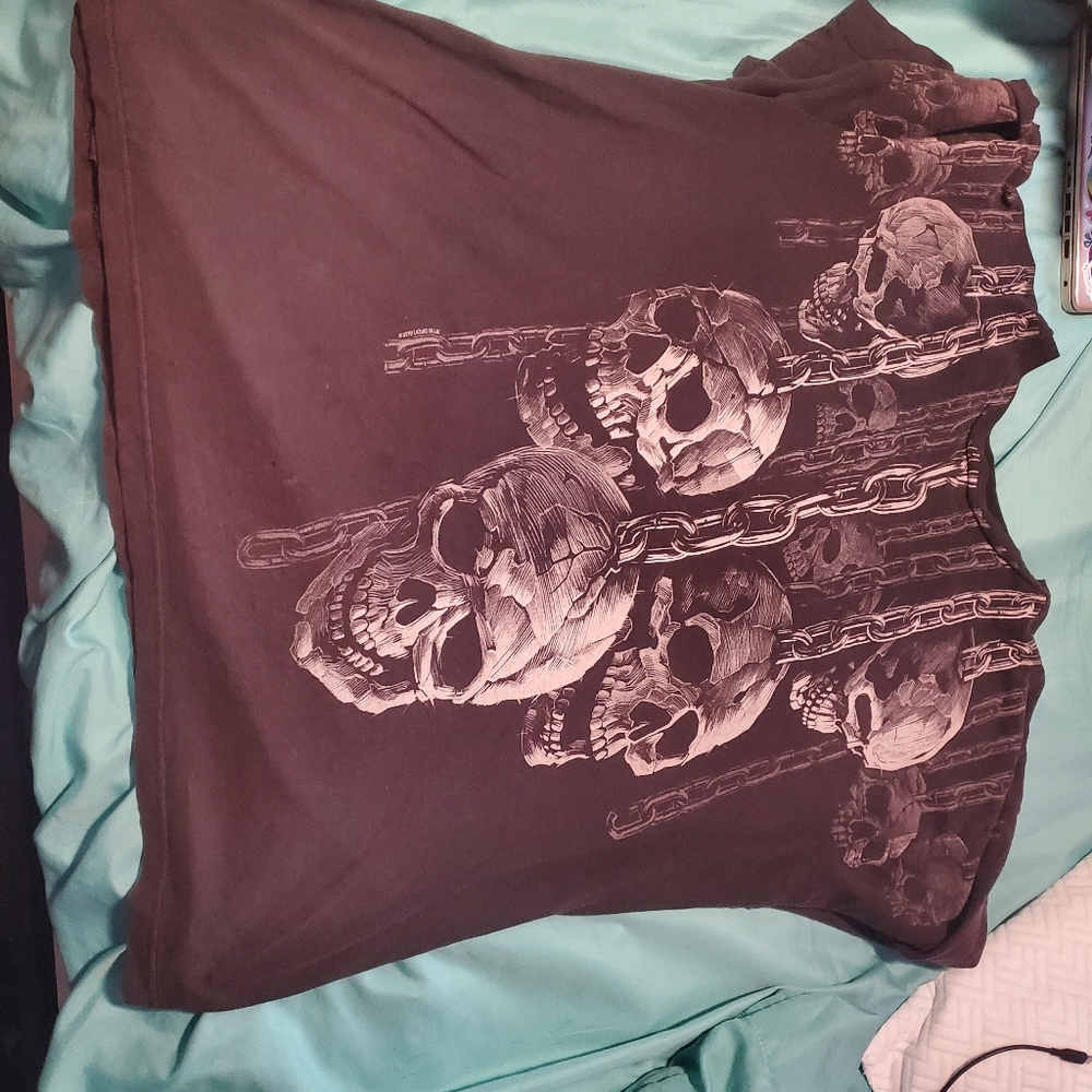 Skull shirt
